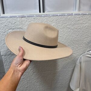 Elegant Beige Wide-Brim Hat with Black Band